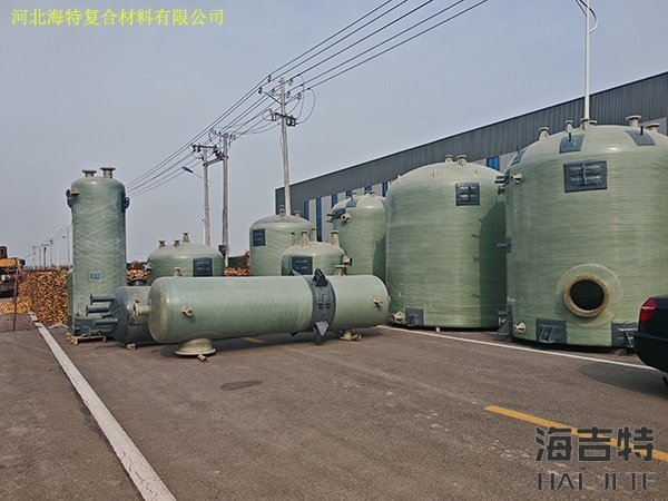 喷射成型的特点是什么？
